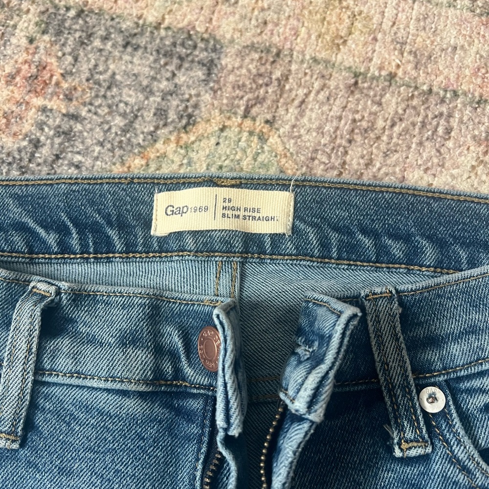 GAP High Rise Slim Straight Jeans - Picture 5 of 6